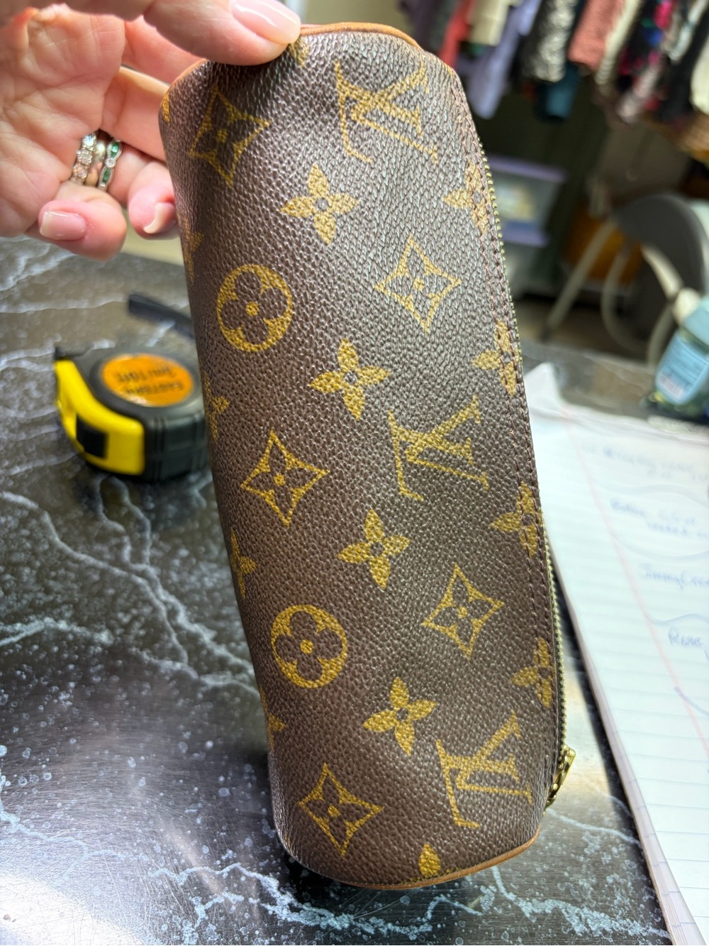 Louis Vuitton Trousse Ronde 20 Make Up Case